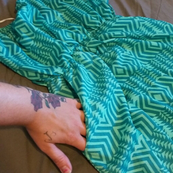 Green One Shoulder Dress with Pockets - Picture 3 of 4