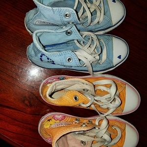 Girls Converse 2 pair