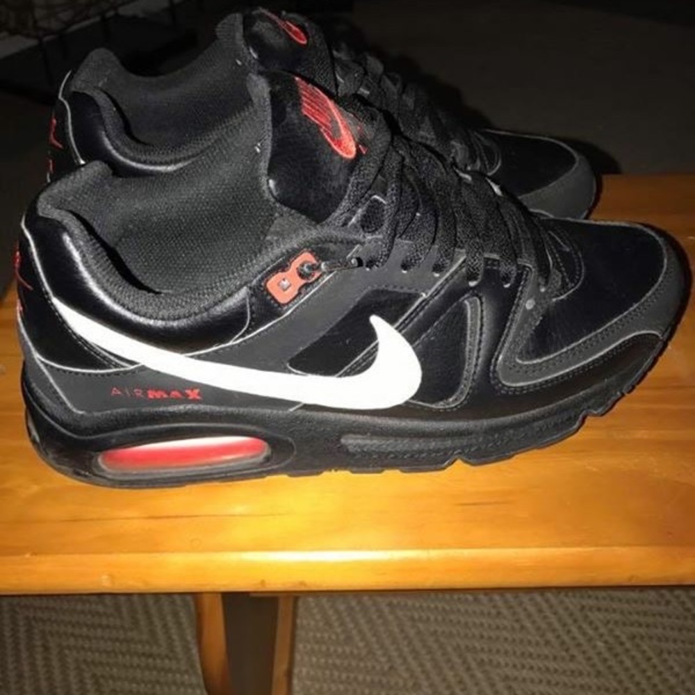 Size 9 men nike's
