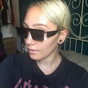 Le specs "the Flex" Adam Selman, Bella Hadid