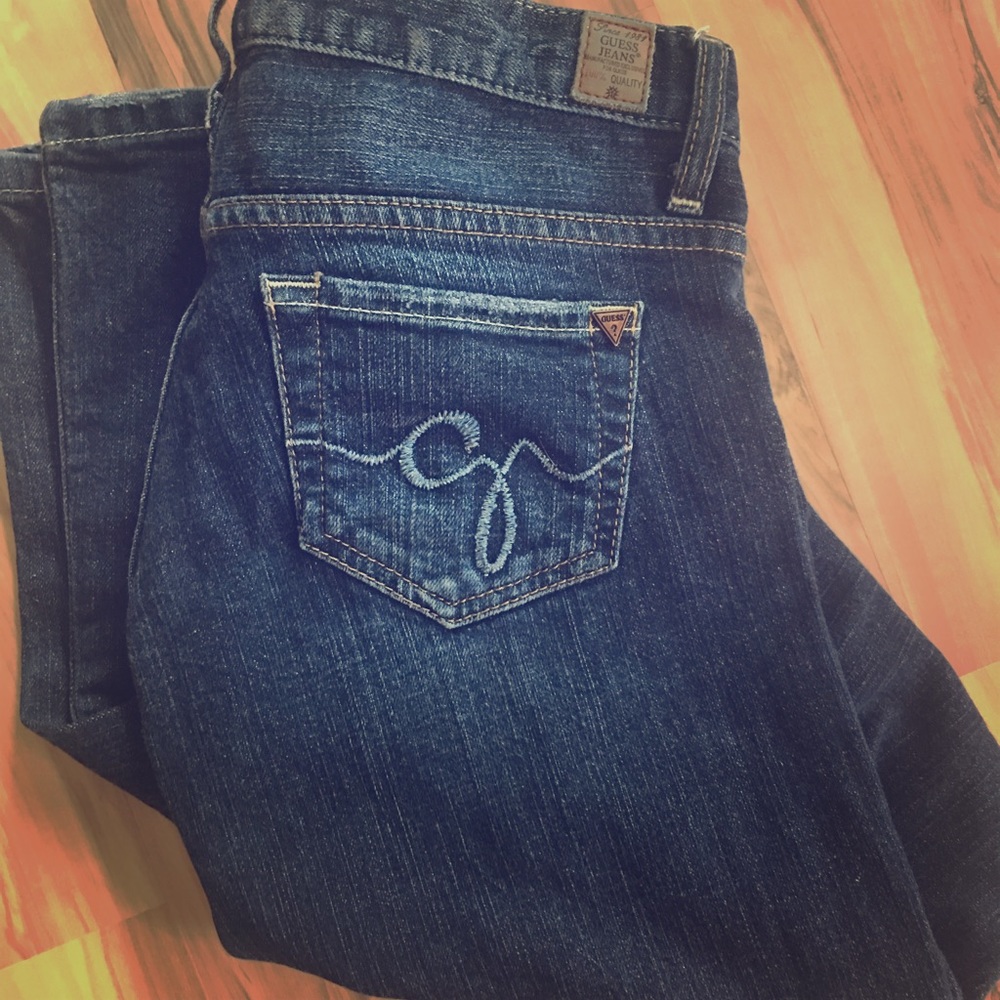 GUESS JEANS (size 26)