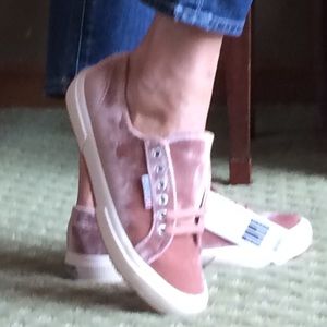 🍃💕NIB Superga Blush Pink Velvet Sneaker