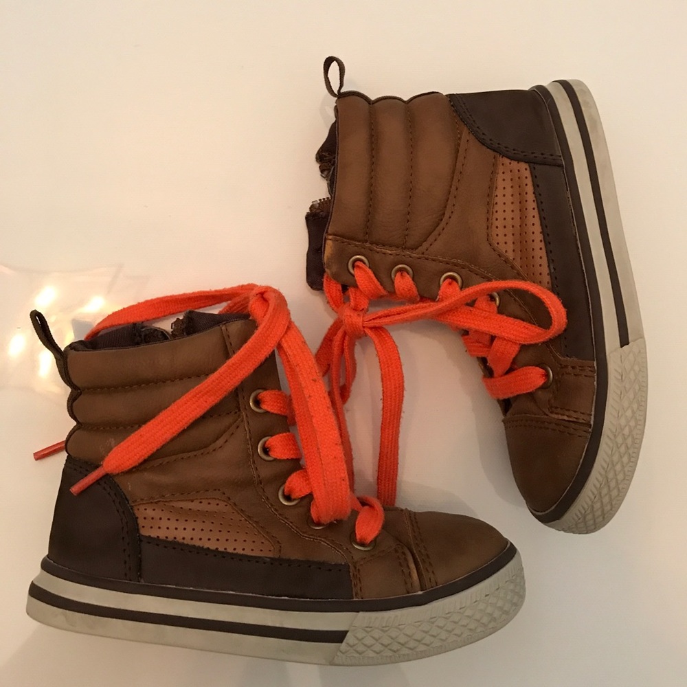 Gap sneakers
