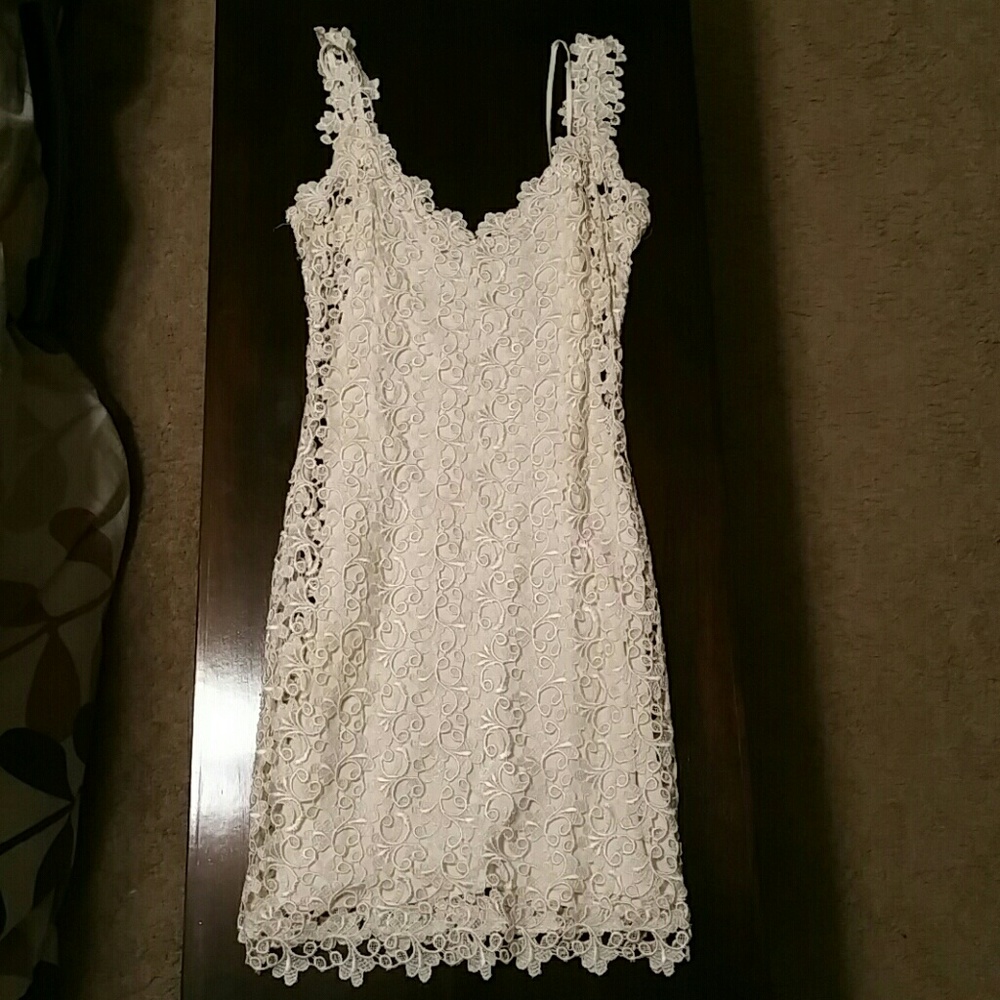 Severin white lace dress