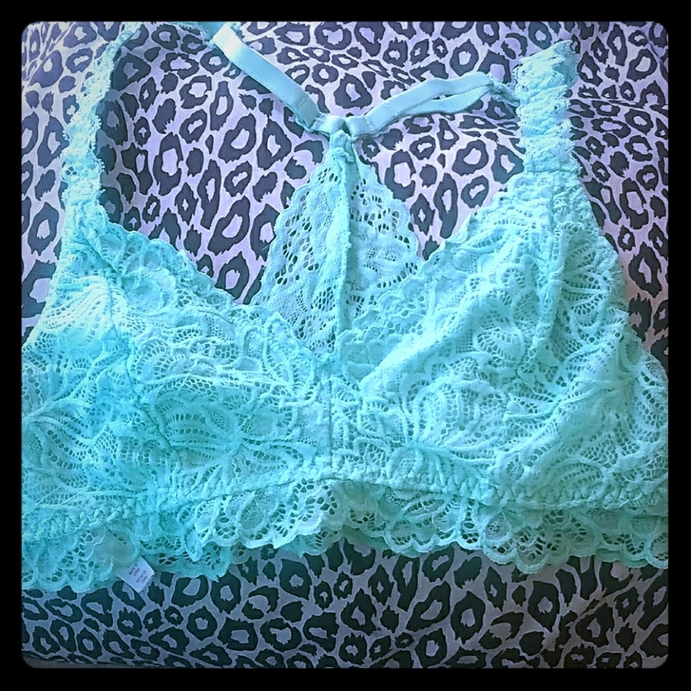 XHILARATION perfect bralette  M