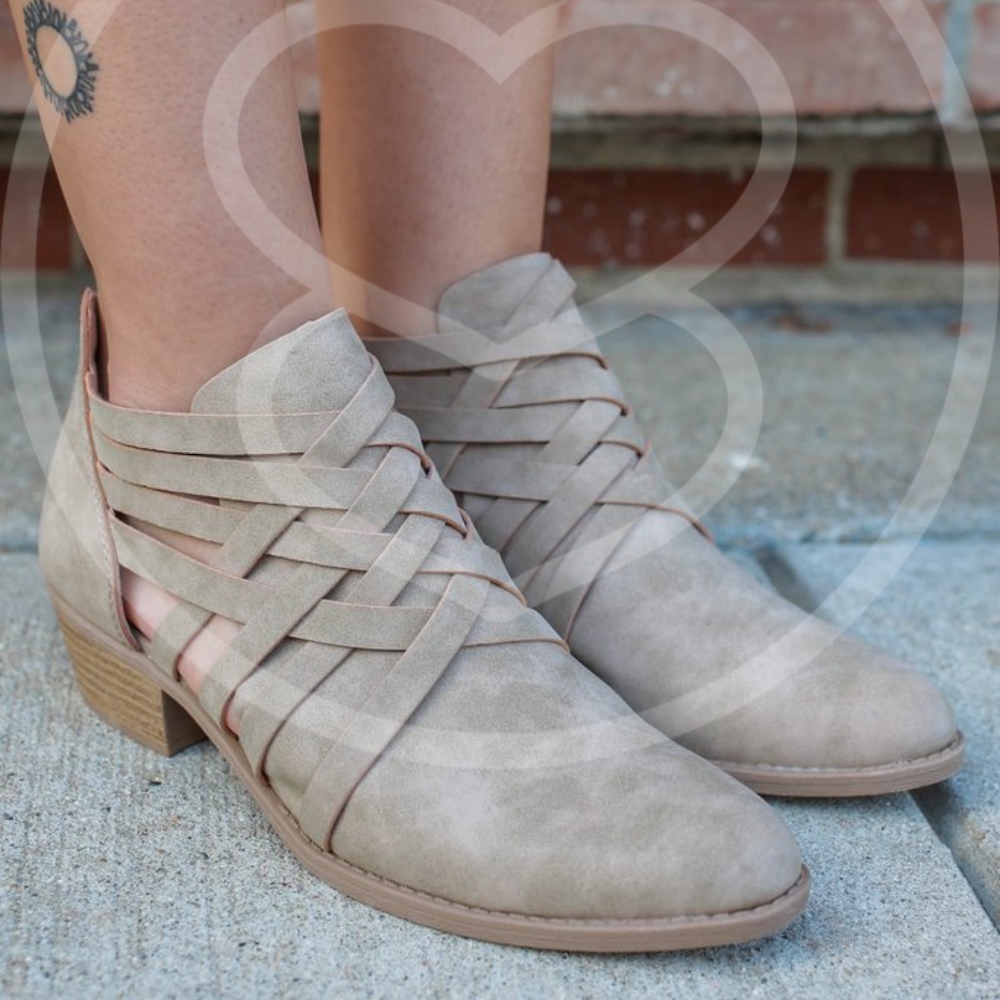 🚨LAST🚨 KEELY Go-To Bootie - Picture 4 of 8