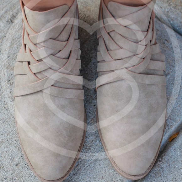 🚨LAST🚨 KEELY Go-To Bootie - Picture 6 of 8