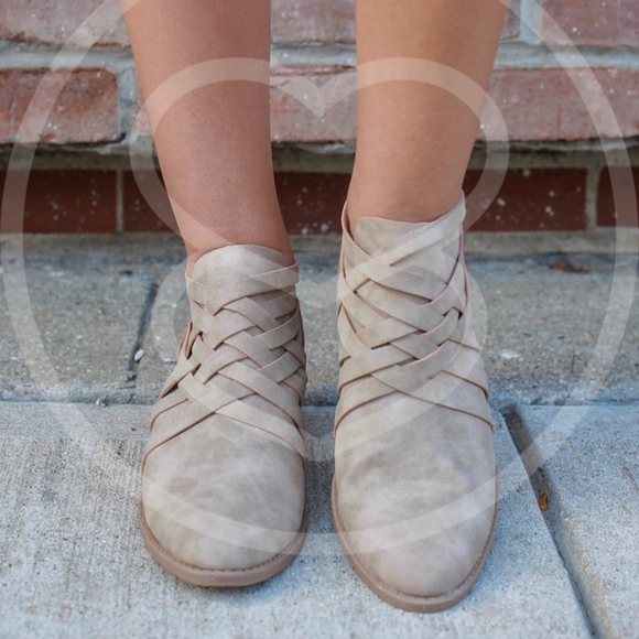 🚨LAST🚨 KEELY Go-To Bootie - Picture 3 of 8