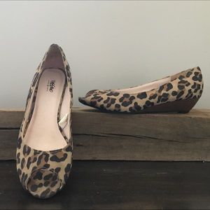 Leopard print flats