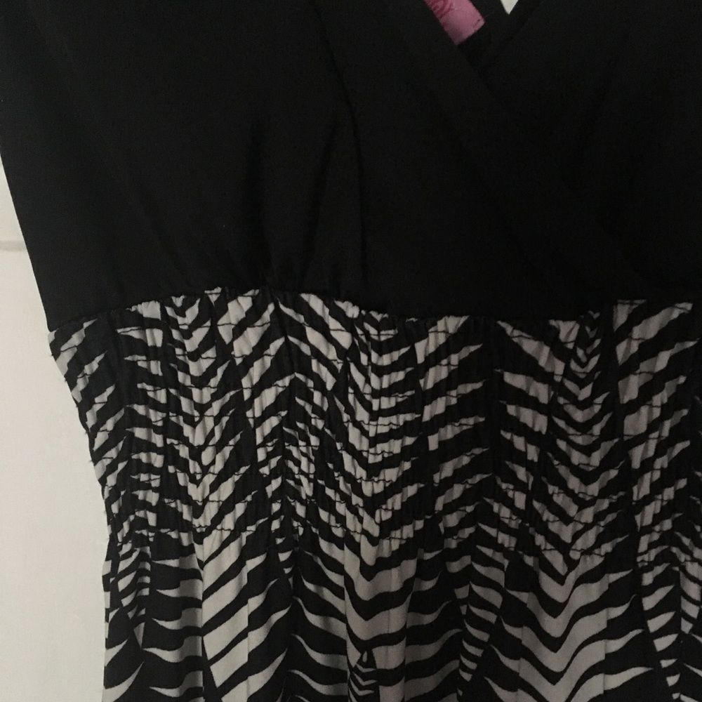 DRESS - Picture 5 of 5