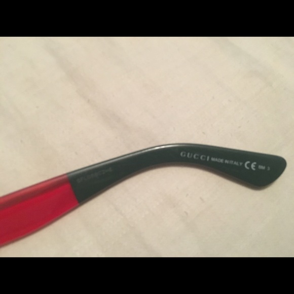 AUTHENTIC GUCCI SUNGLASSES - Picture 4 of 5