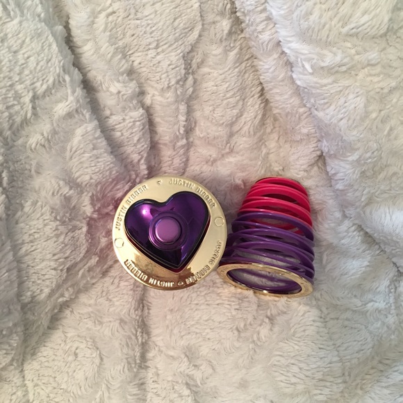 Justin Bieber girlfriend perfume - Picture 2 of 6