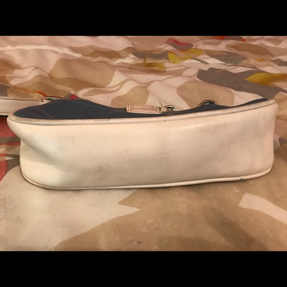 Small Blue Coach Shoulder Bag - Picture 3 of 8