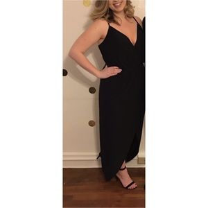 🌜BooHoo Curve Black Thigh Slit Dress🌛