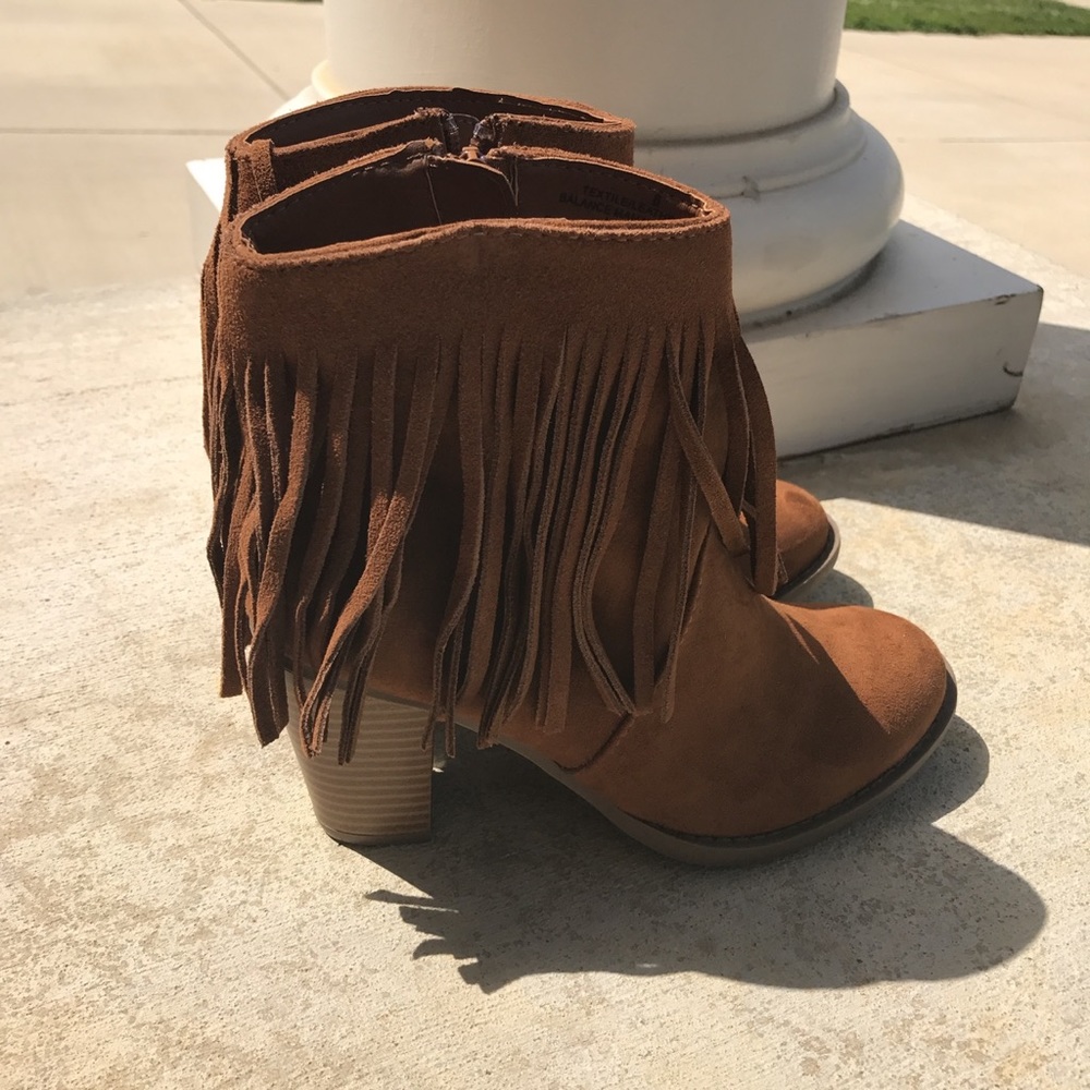 Light Tan Ankle booties!
