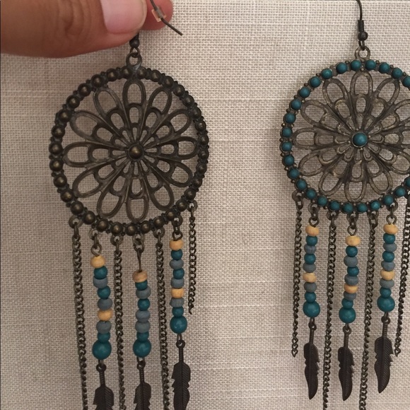 Earring - Picture 4 of 4