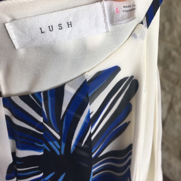 Lush Romper - Picture 2 of 5