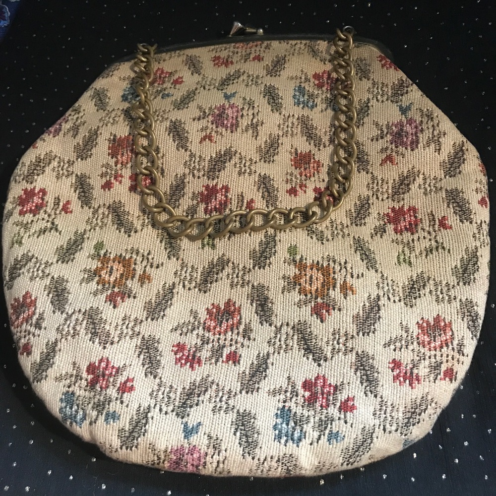 ⭐️ Floral Print Chain Bag⭐️
