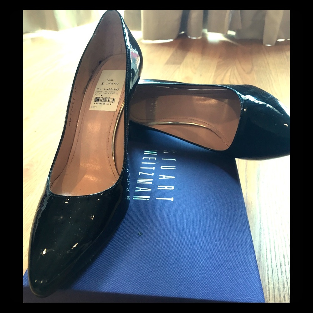 Stuart Weitzman Black Patent Pump