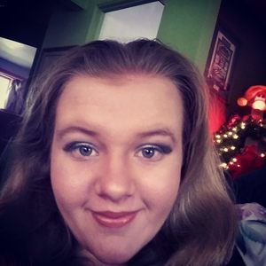 Meet your Posher, Whitney