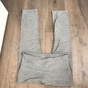 Heathered grey lululemon cropped yoga pants