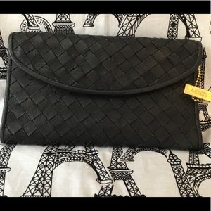 MUNDI Black Braided leather wallet w/checkbook