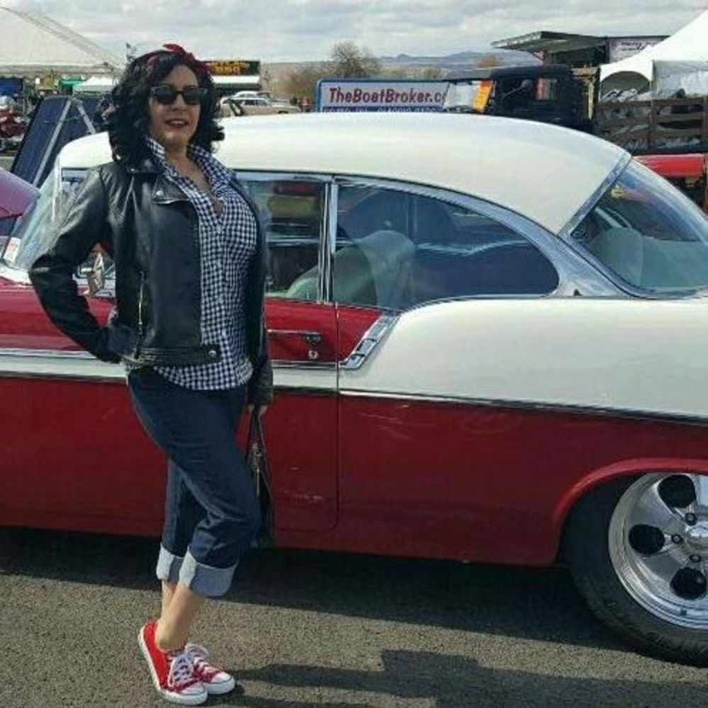 Meet your Posher, Felicia