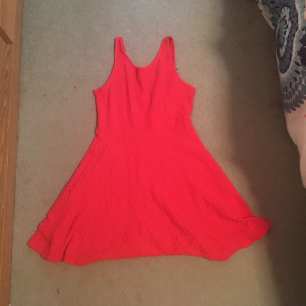 Comfortable red dress