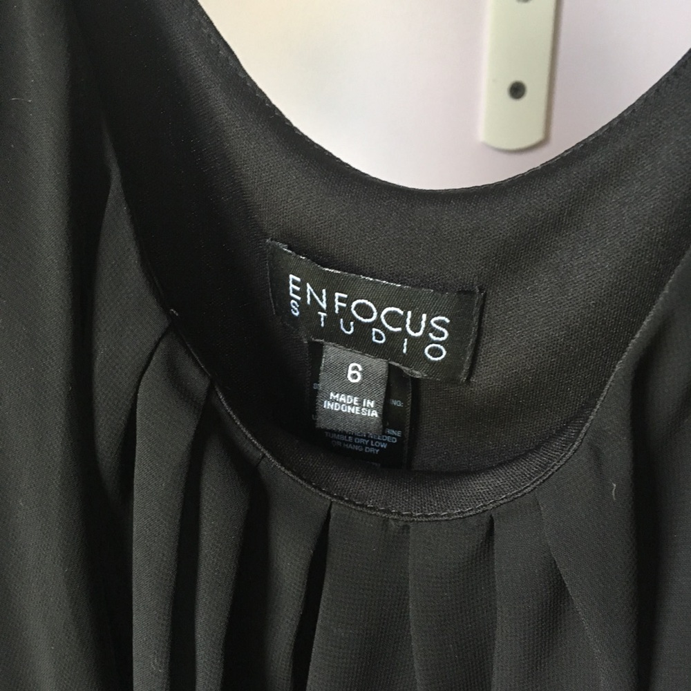 DRESS - Picture 2 of 2