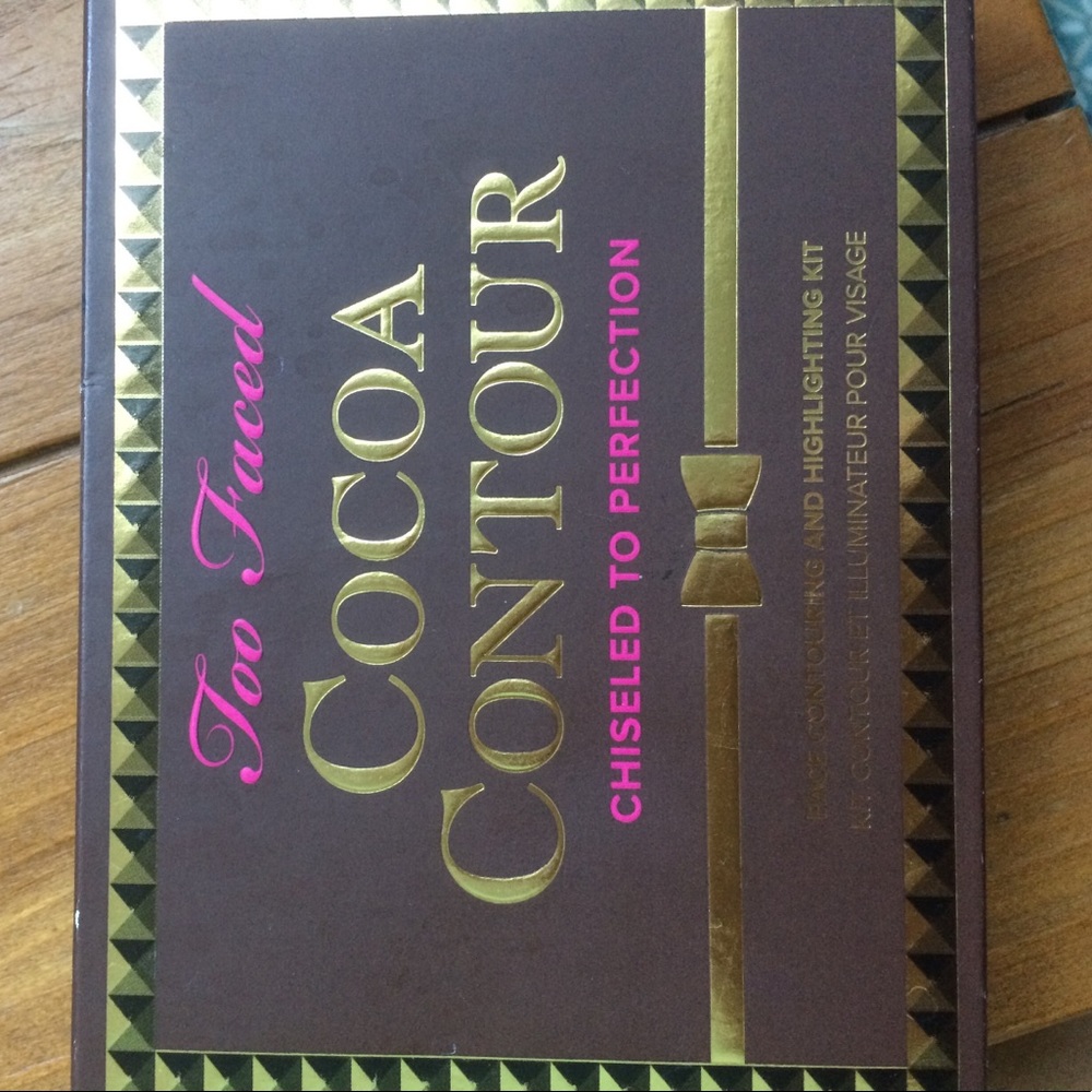 NWOT too faced cocoa contour and highlighter