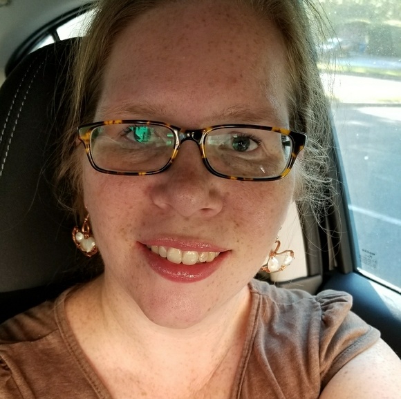 Meet your Posher, Mary - Picture 2 of 16