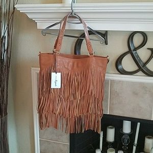 Brown tote witg fringe