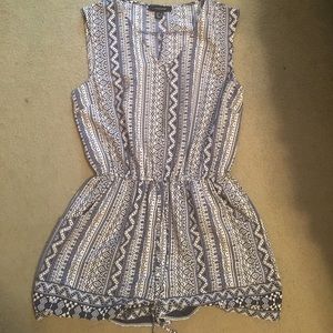 Blue and white design romper