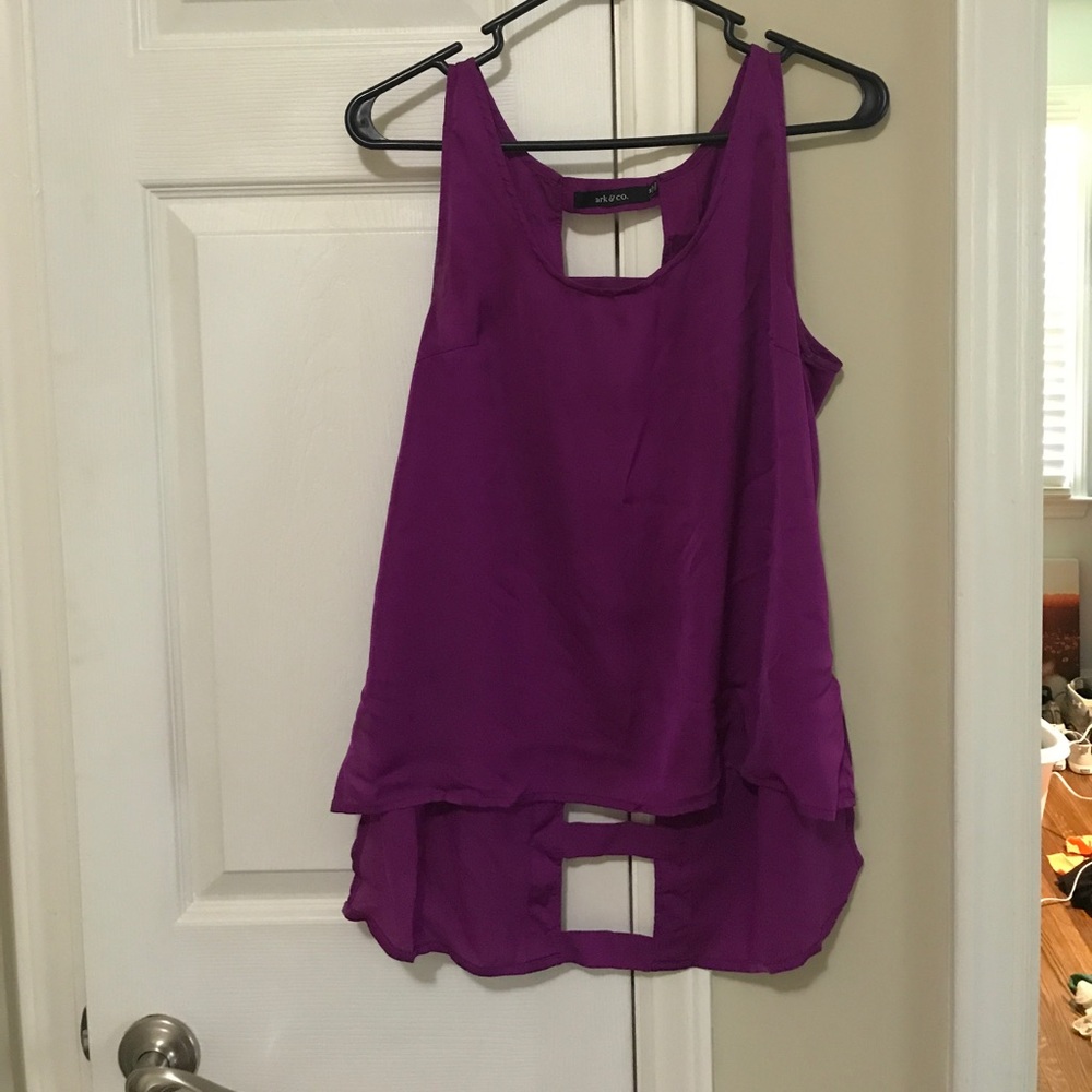 Razor back tank