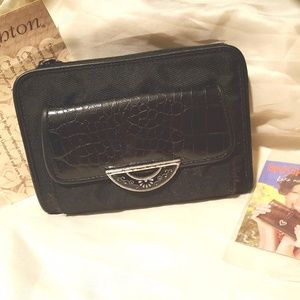 Brighton Medium Floating Heart Wallet
