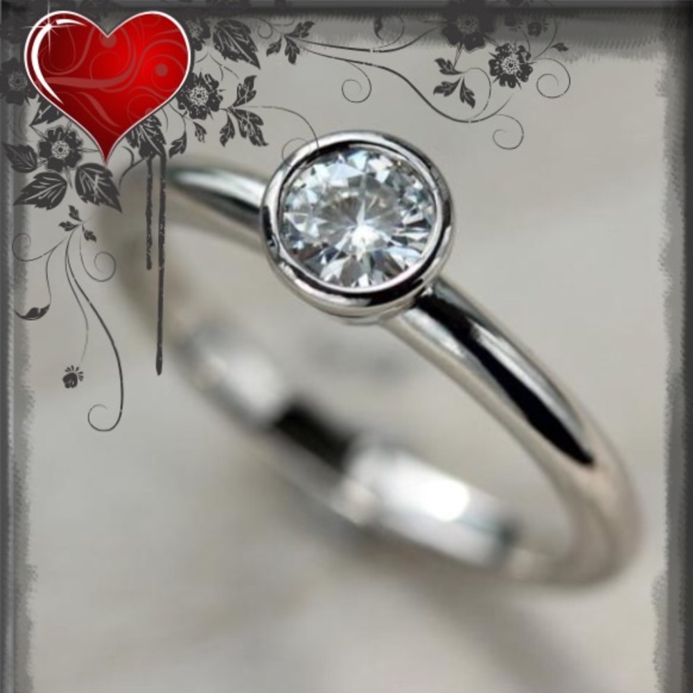 ONE K SWAROVSKI CRYSTAL STERLING SILVER RING 💎