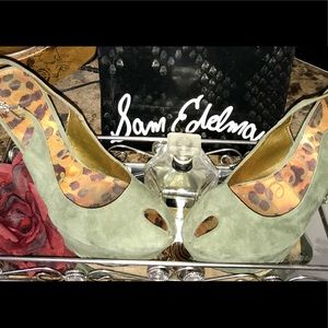 Olive green Sam Edelman Peep Toe heel