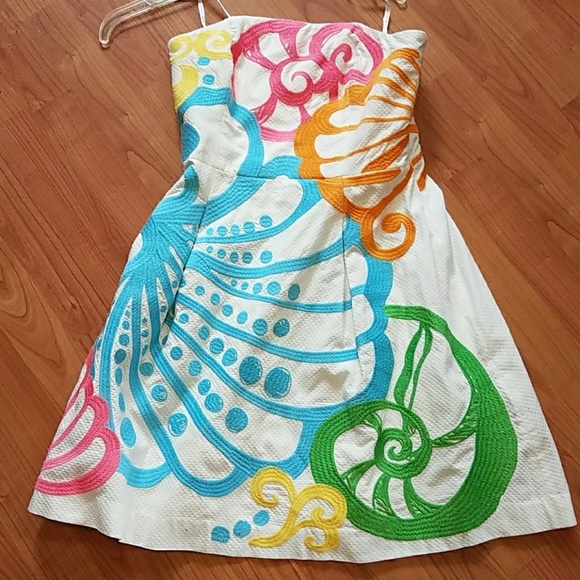 Lilly Pulitzer Dresses & Skirts - Lilly Pulitzer white seashell strapless dress