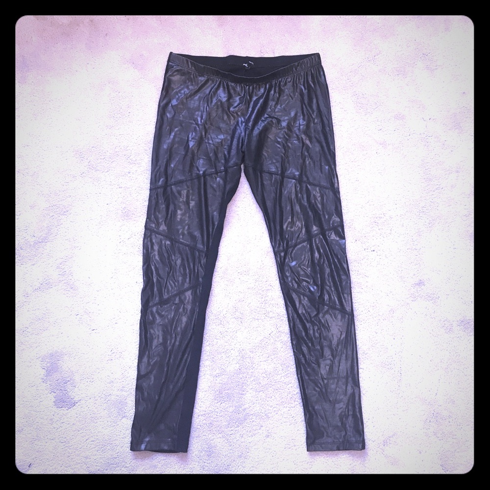 Last chance ❤️Pleather leggings
