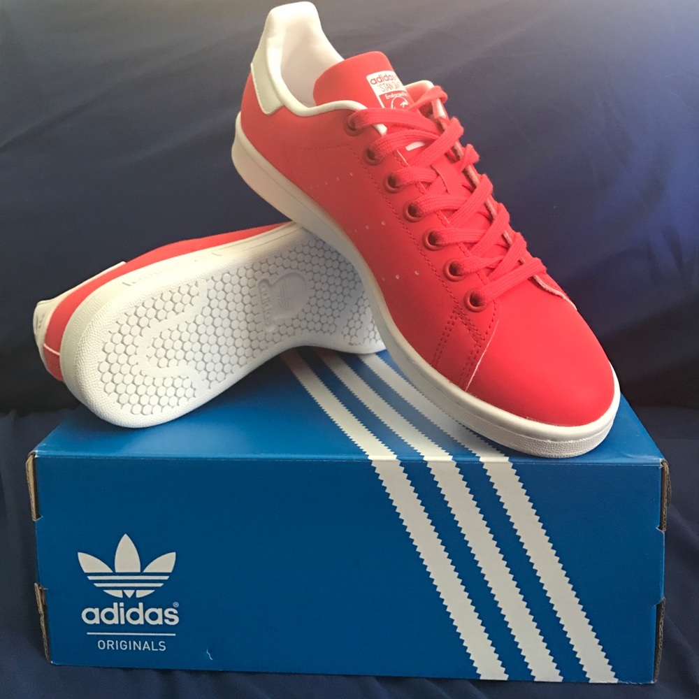 Pink Stan Smith