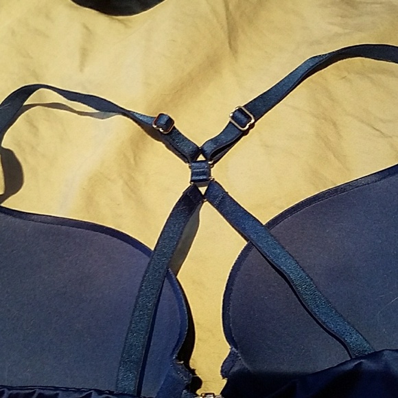 Very sexy push up front closure 32b - Picture 3 of 3