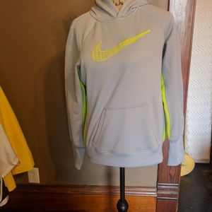 Nike thermal fit hoodie