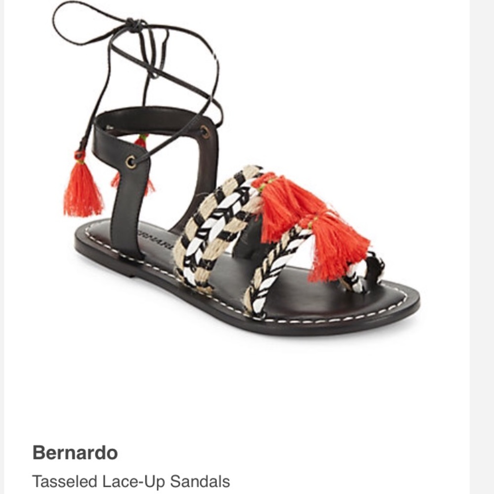 Brand New Bernardo Weave Sandals