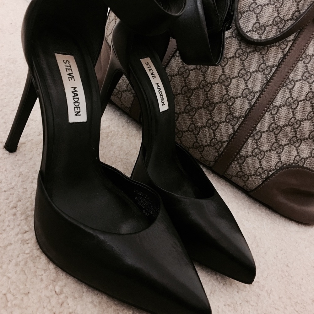 Steve Madden Flashblack Leather Ankle Strap Heels