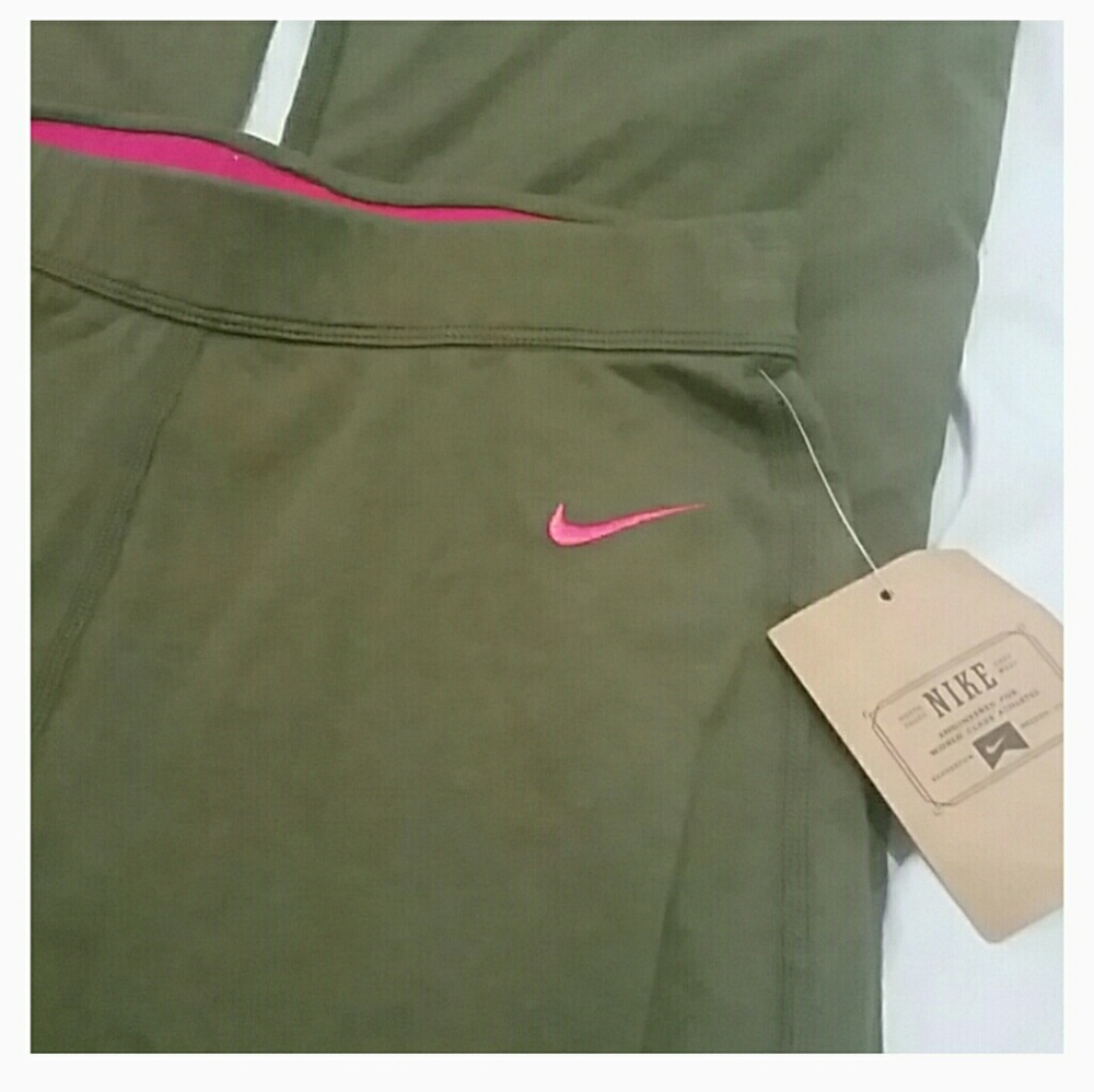 Nwt NIKE girls yoga wide leg pants 8-10 Y