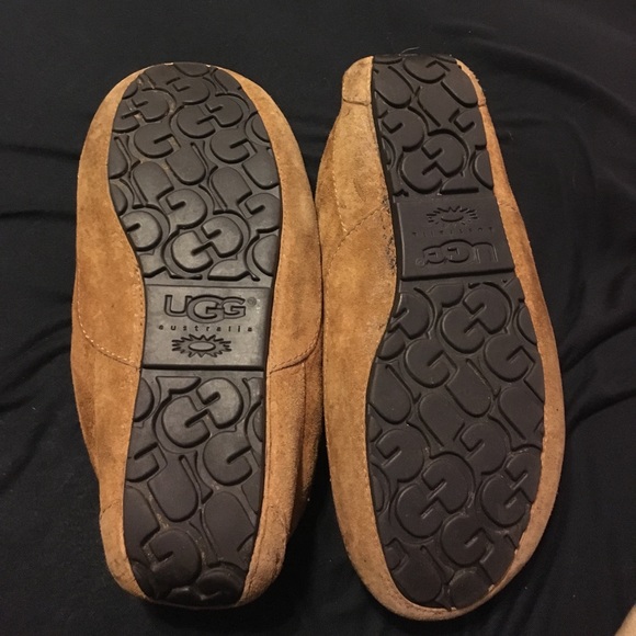 they are men's and never worn - Picture 2 of 4