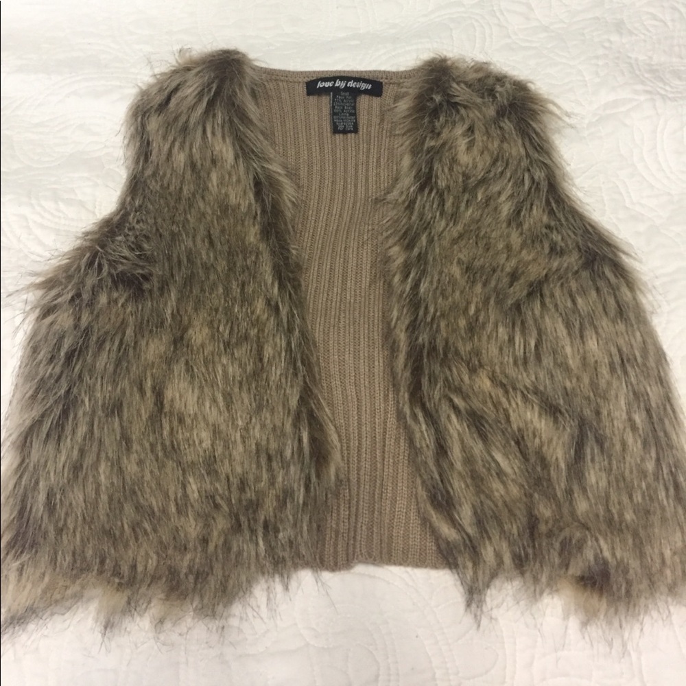 Fur vest