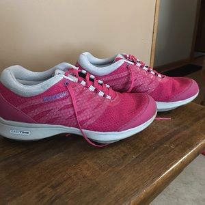 Reebok EasyTone Women's Walking Shoes
