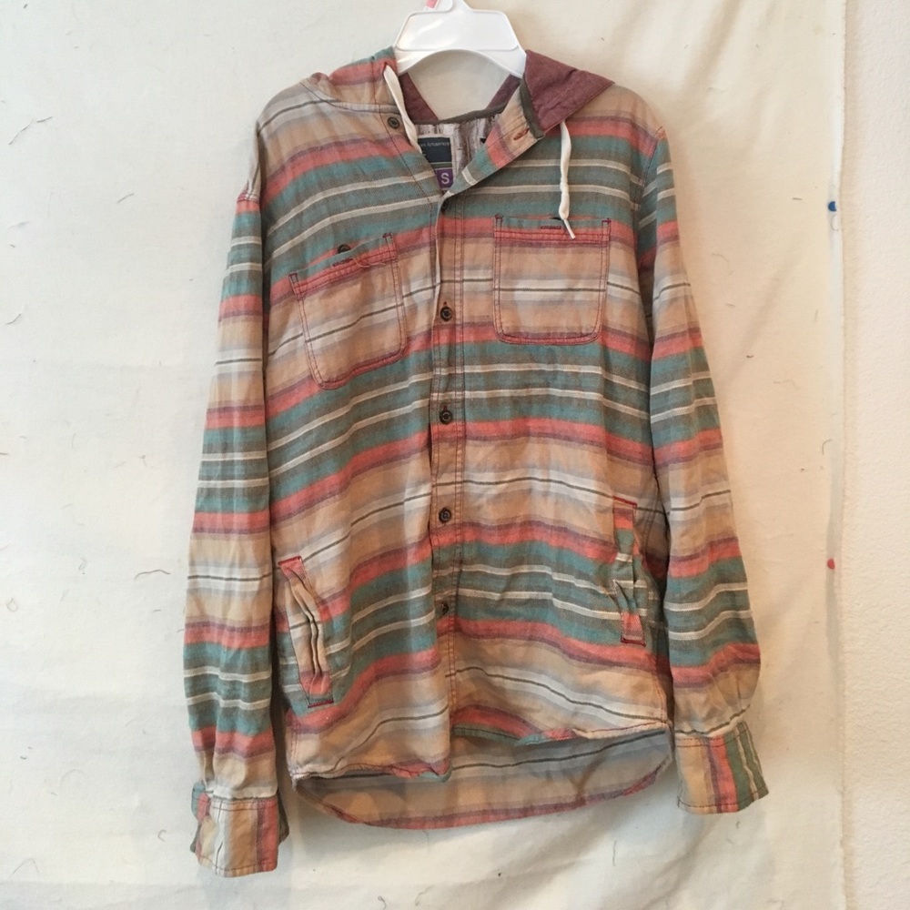 PAC sun! Surf button down! Size small!