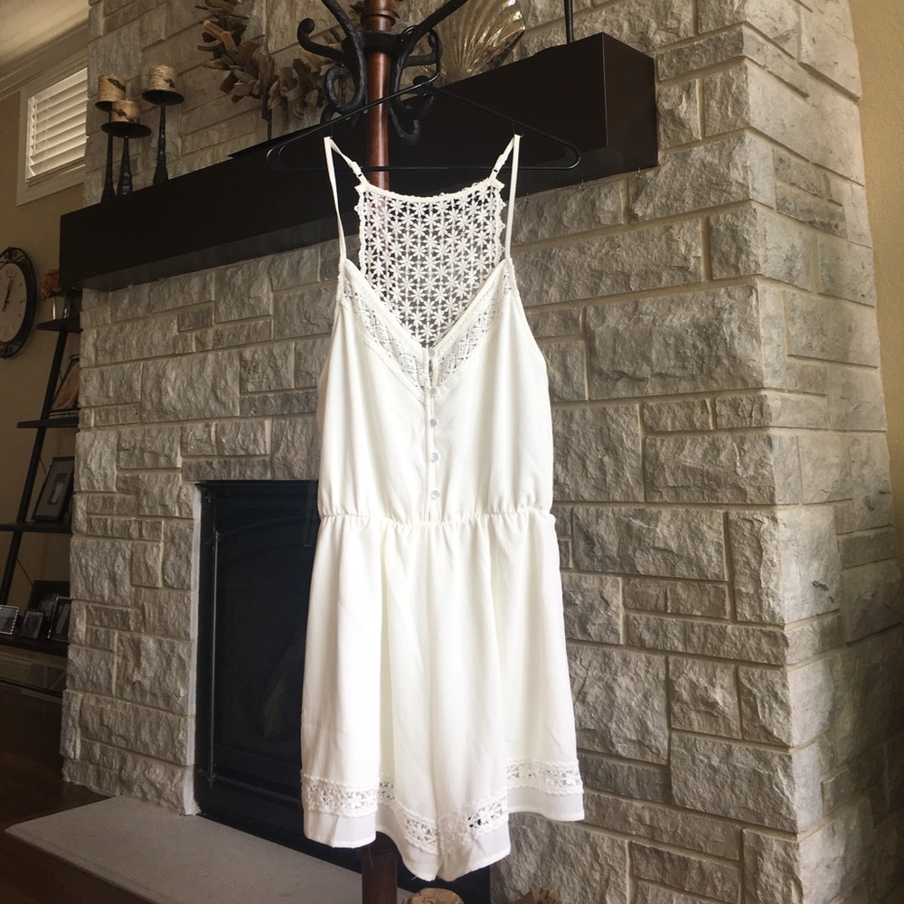 White Romper from Lulus! Brand new w/ tags